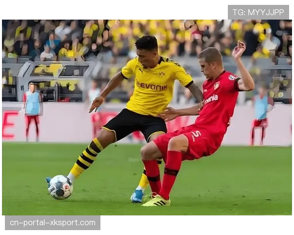 德甲榜首大战在即,勒沃库森主帅阿隆索确认两名主力后卫伤愈归队 德甲榜首大战在即,勒沃库森主帅阿隆索确认两名主力后卫伤愈归队