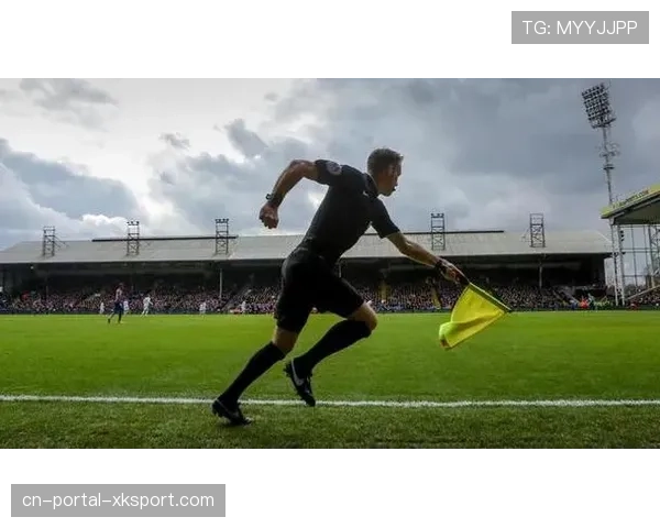 法甲首席技术官谈VAR技术迭代：2026-27赛季将测试半自动越位系统